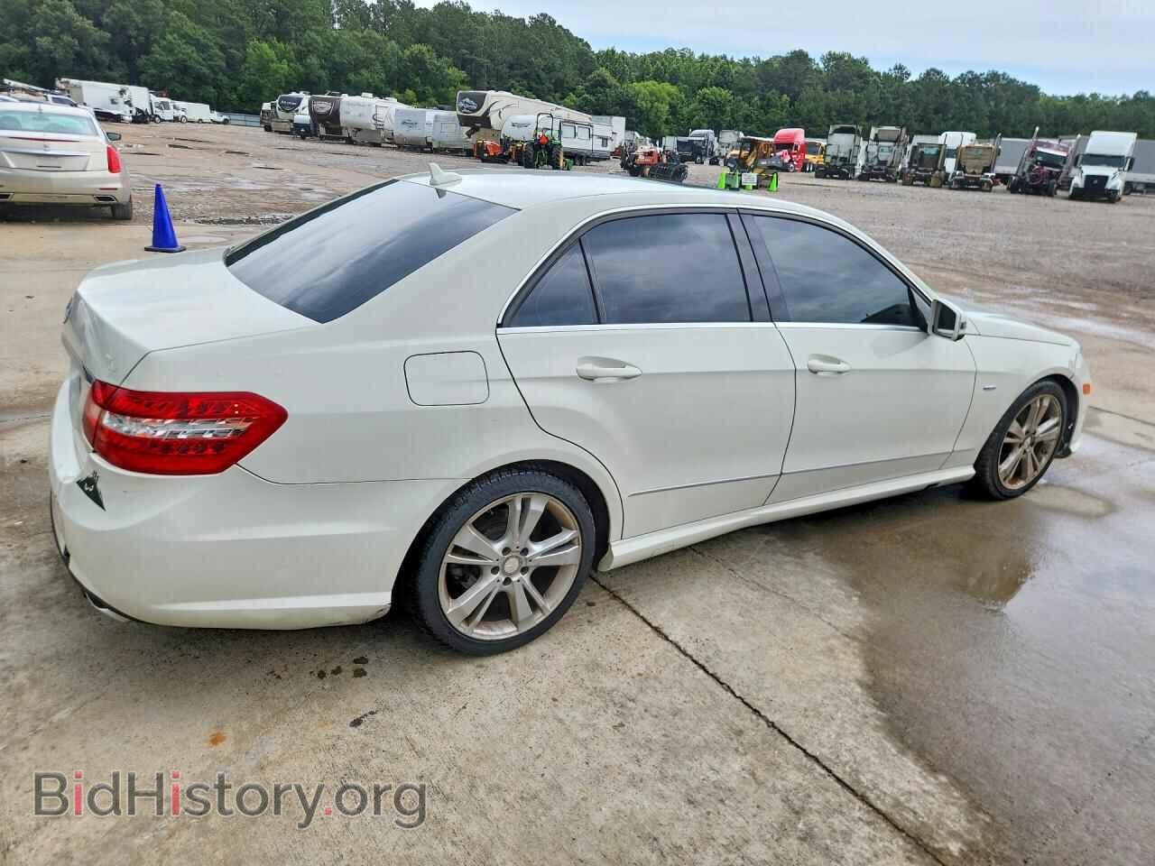 2012 MERCEDES-BENZ E-CLASS - VIN: WDDHF5KB2CA555596 - Фото 3