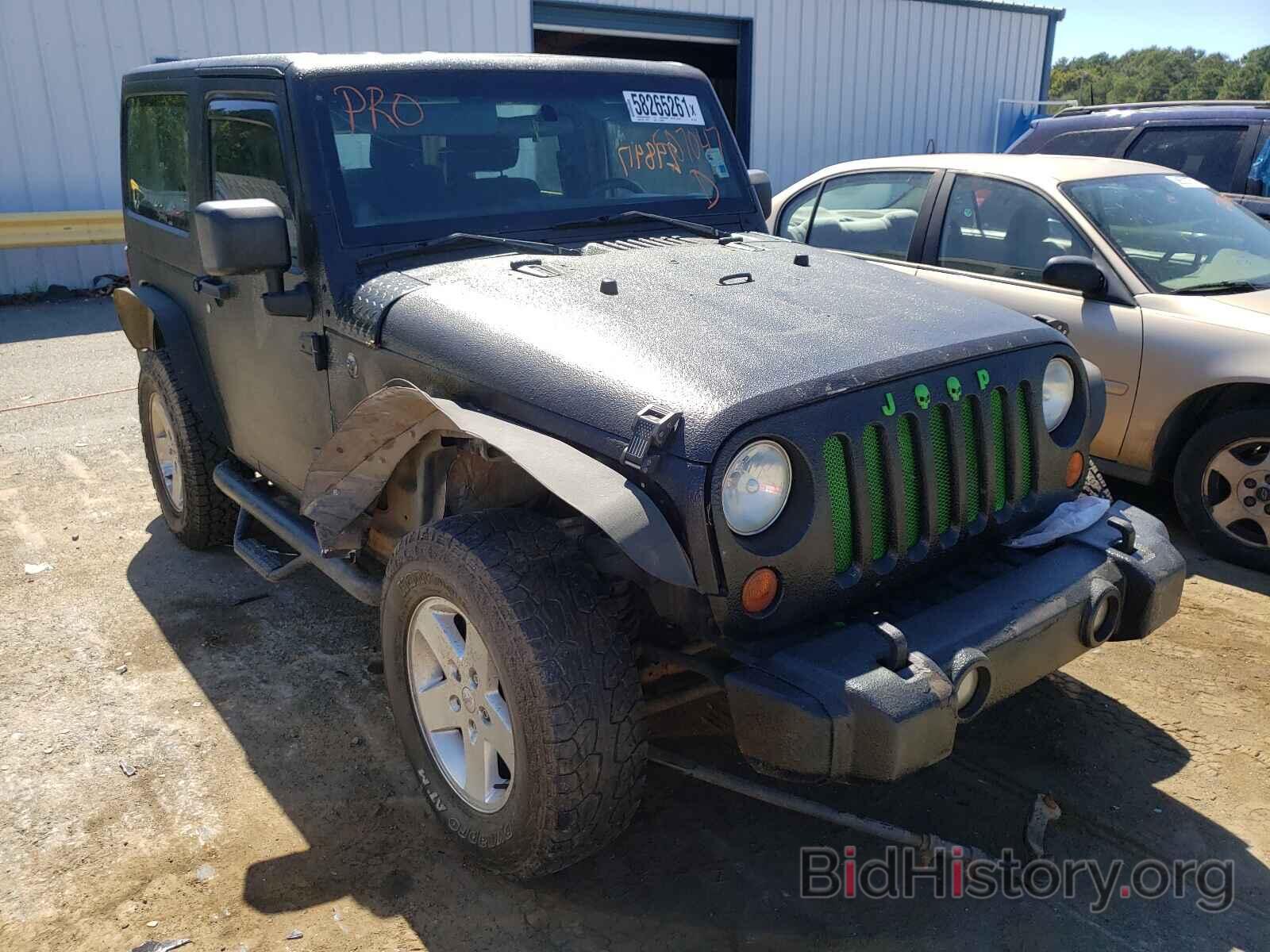 Photo 1J4AA2D11BL507047 - JEEP WRANGLER 2011