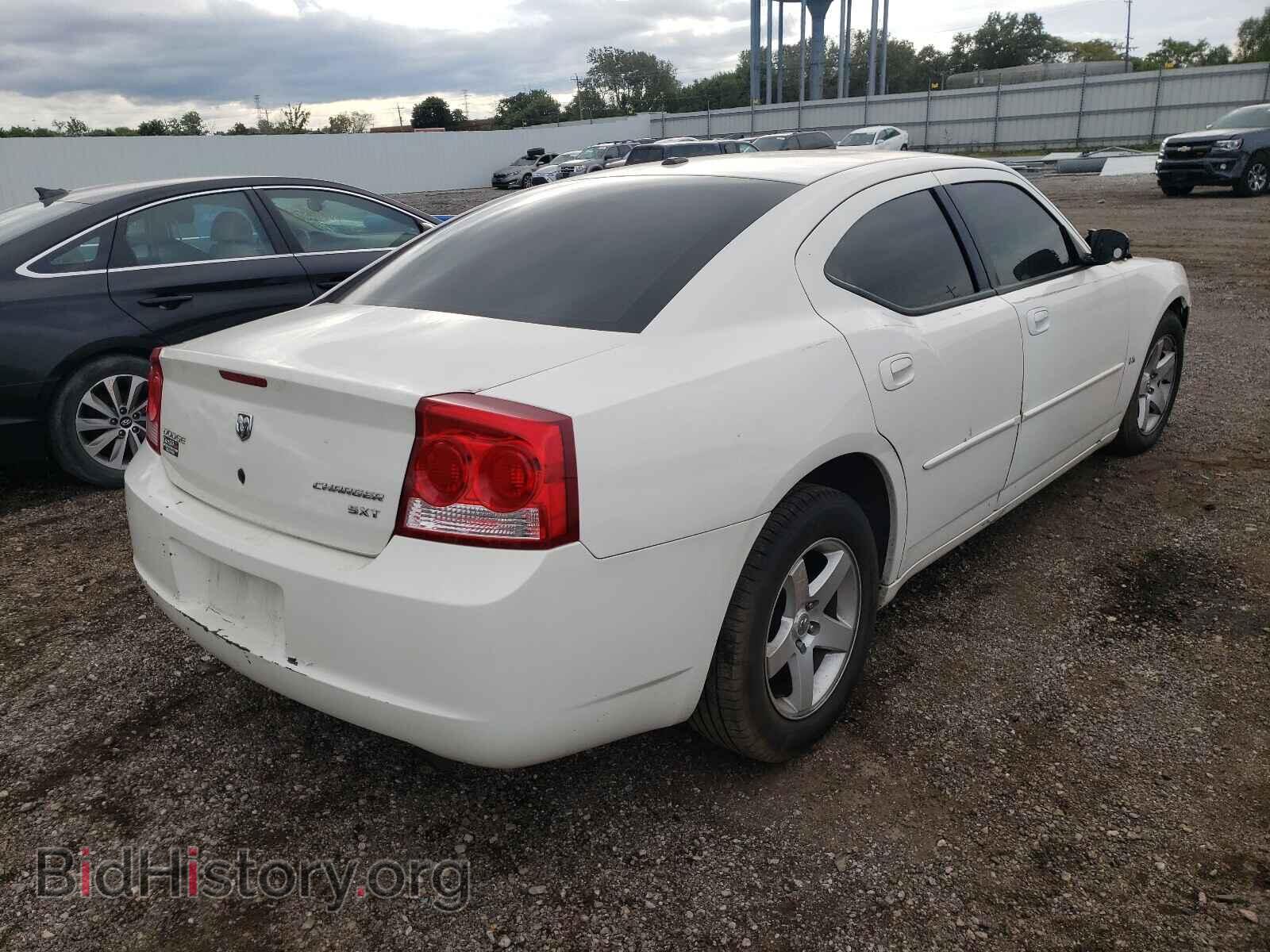 2010 DODGE CHARGER - VIN: 2B3CA3CV7AH229132 - Фото 4