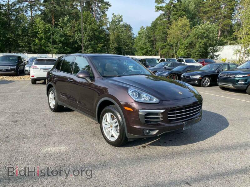 2016 Porsche CAYENNE (VIN WP1AA2A23GKA14761) — photo 2 of 10