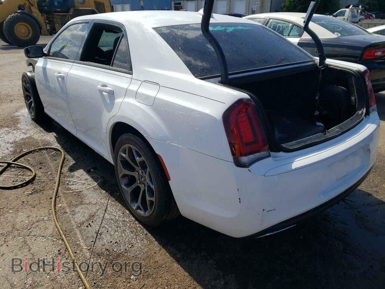 2017 CHRYSLER 300 - VIN: 2C3CCABG3HH663868 - Фото 3