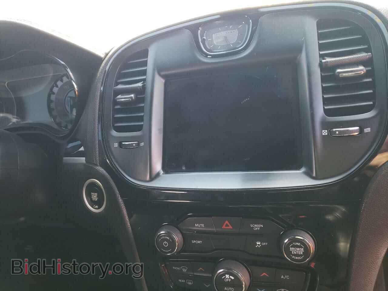 2017 CHRYSLER 300 - VIN: 2C3CCABG3HH663868 - Фото 9