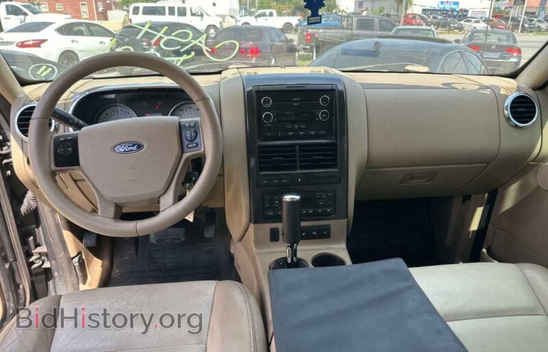 2010 Ford EXPLORER (VIN 1FMEU3DE0AUF07066) — фото 9 из 10