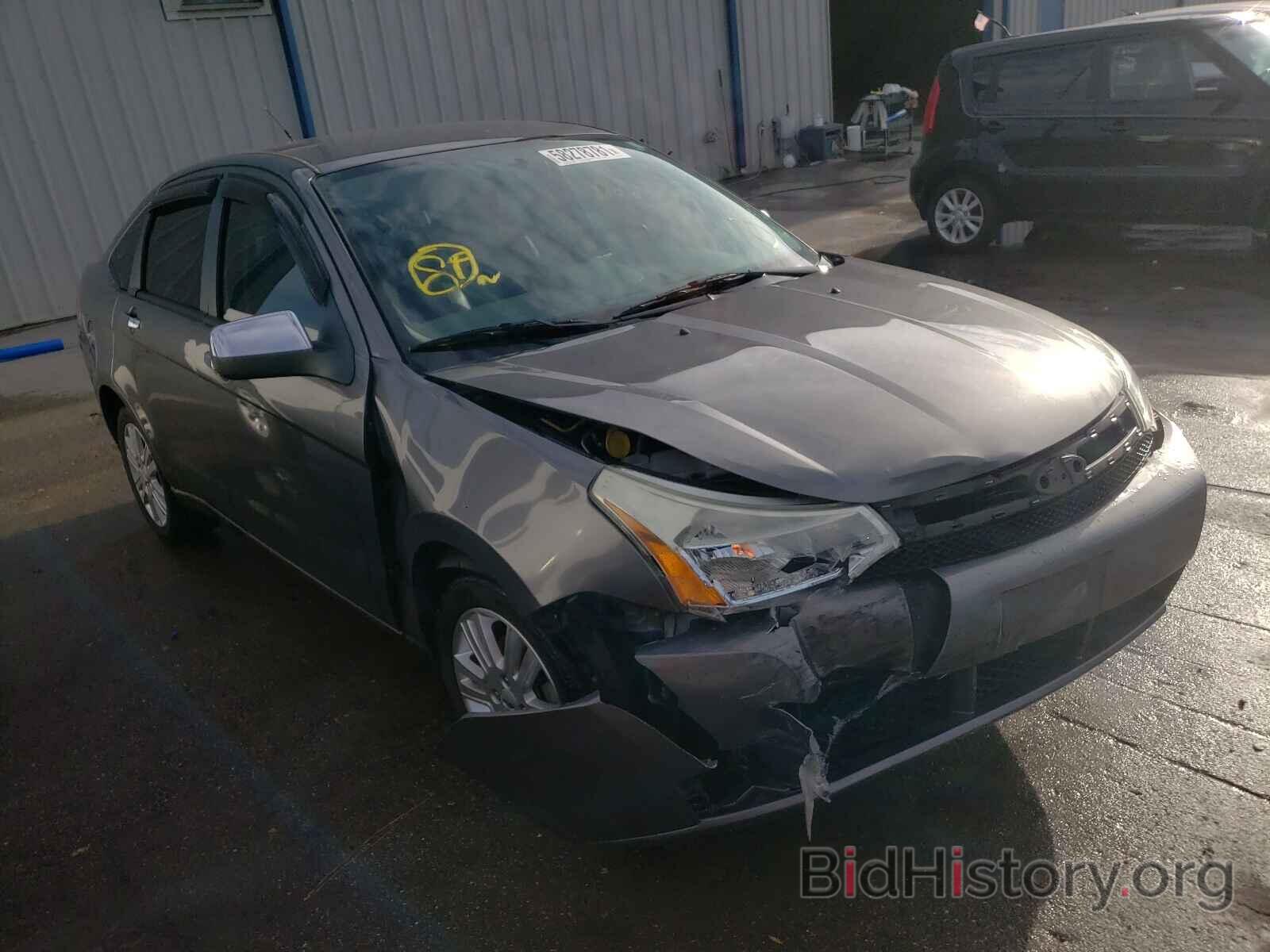 Photo 1FAHP3HN0AW267157 - FORD FOCUS 2010