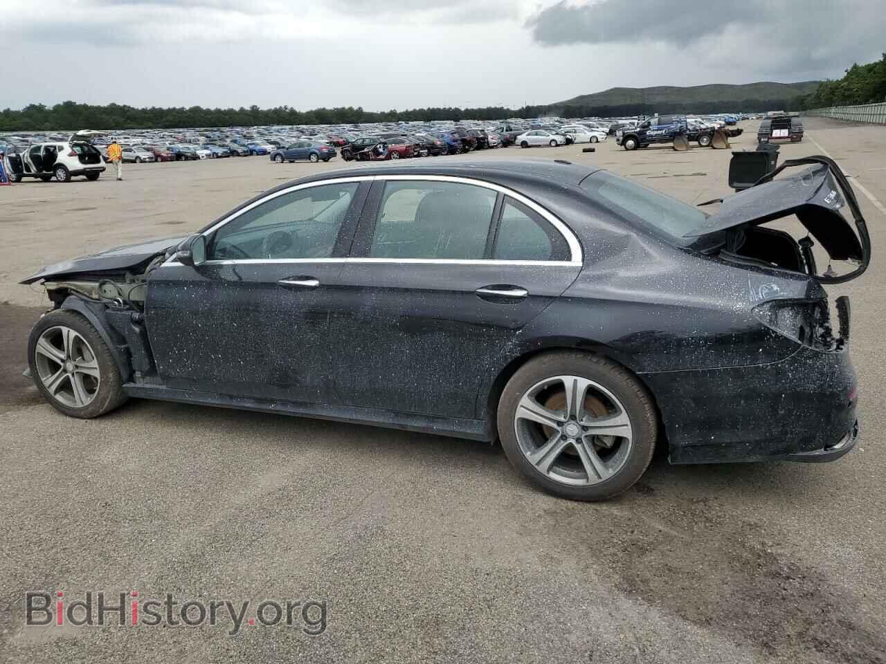 2017 MERCEDES-BENZ E-CLASS - VIN: WDDZF4KB6HA041966 - Фото 2