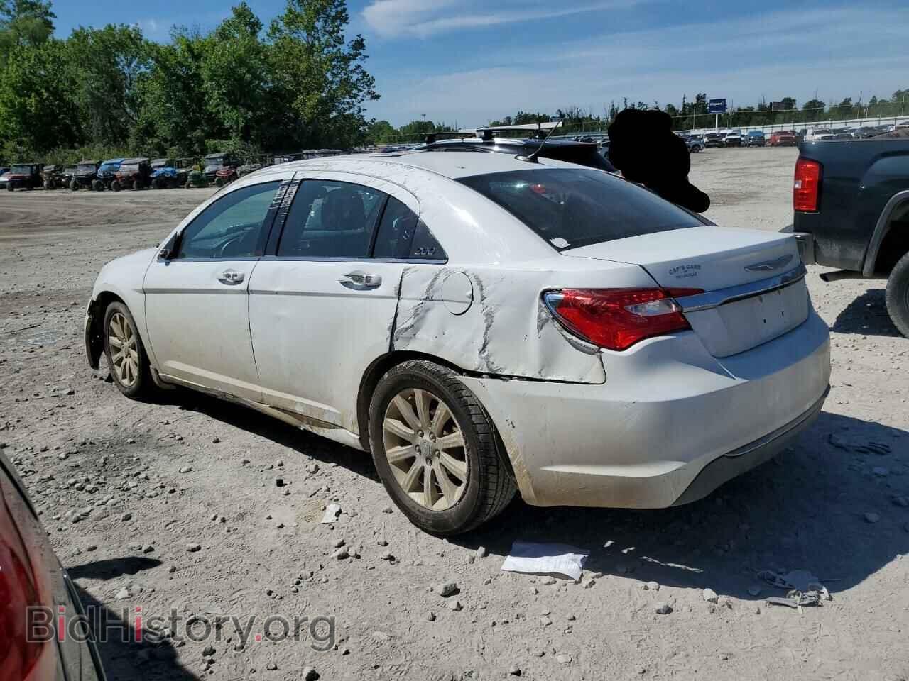 2012 CHRYSLER 200 - VIN: 1C3CCBBB3CN107702 - Фото 2