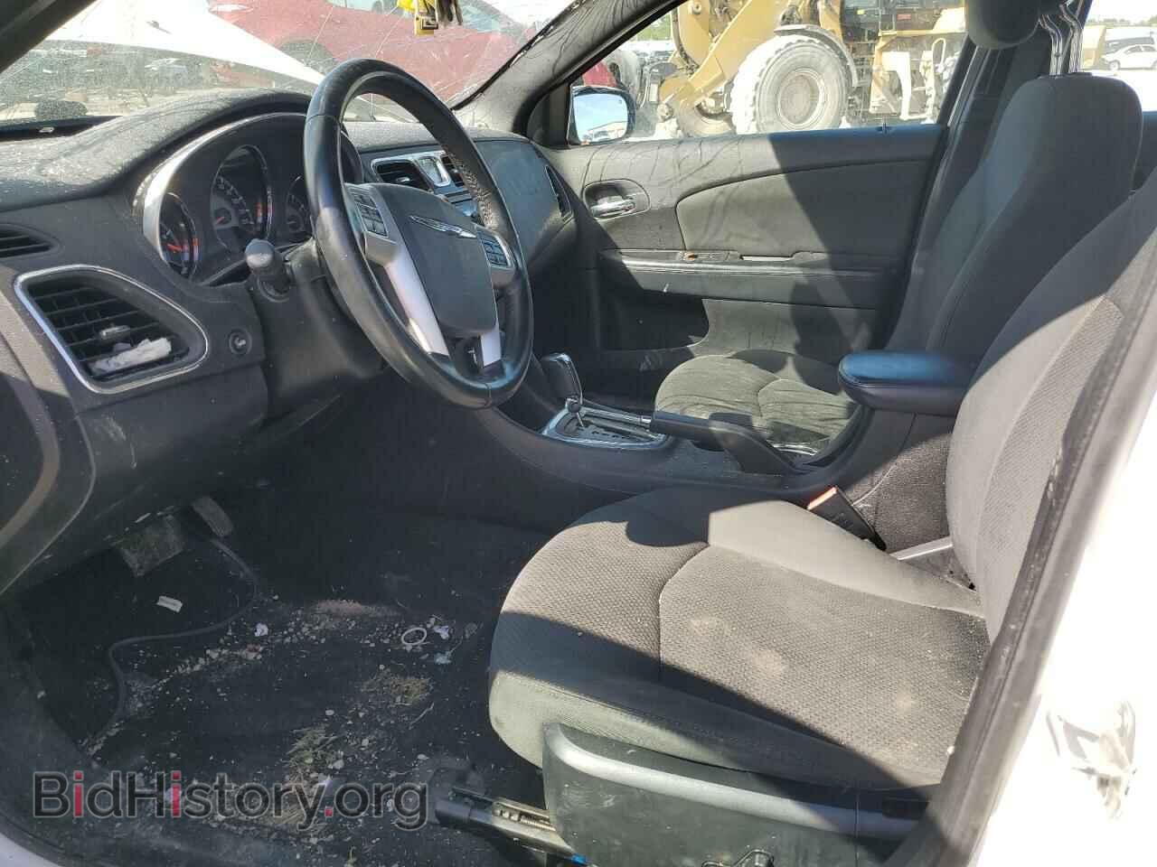2012 CHRYSLER 200 - VIN: 1C3CCBBB3CN107702 - Фото 7