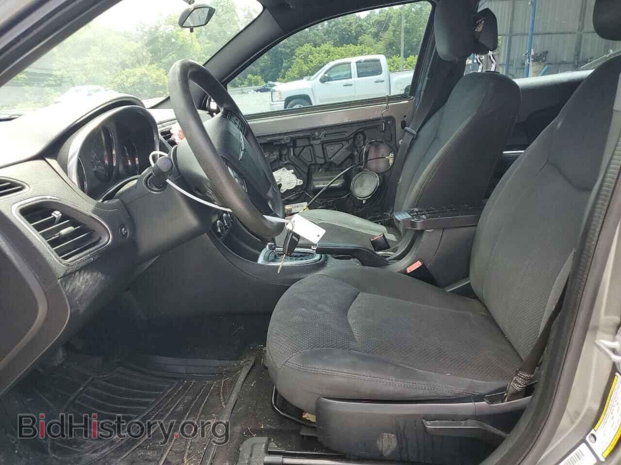 2012 CHRYSLER 200 - VIN: 1C3CCBAB0CN229175 - Фото 7