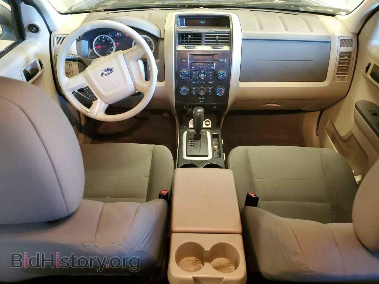 2011 FORD ESCAPE - VIN: 1FMCU0C73BKC18415 - Photo 8