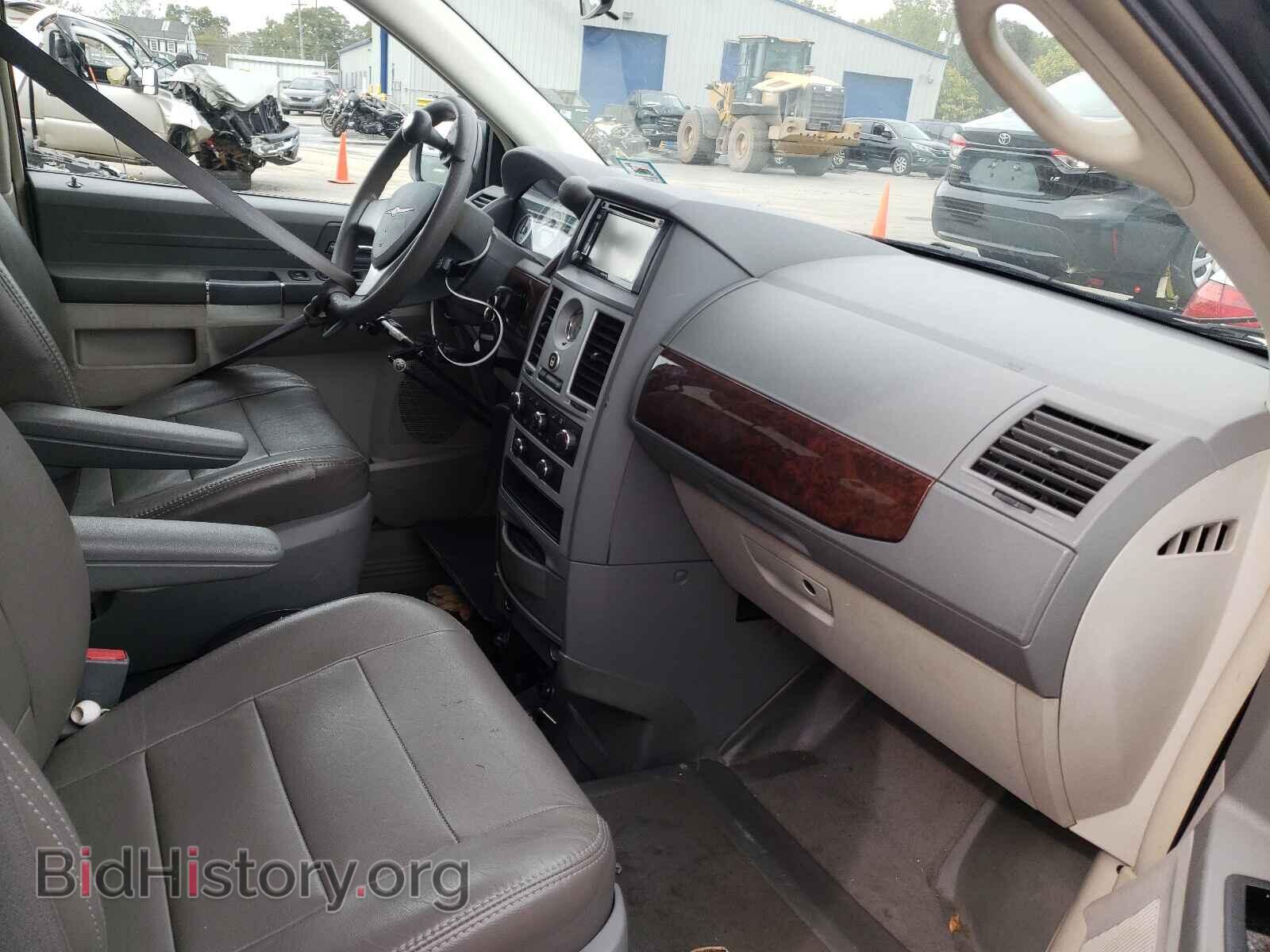 2010 CHRYSLER MINIVAN - VIN: 2A4RR4DE2AR199080 - Photo 5