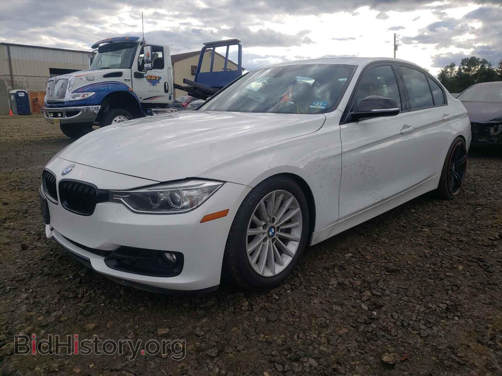 2013 BMW 3 SERIES - VIN: WBA3B9C54DF586530 - Фото 2