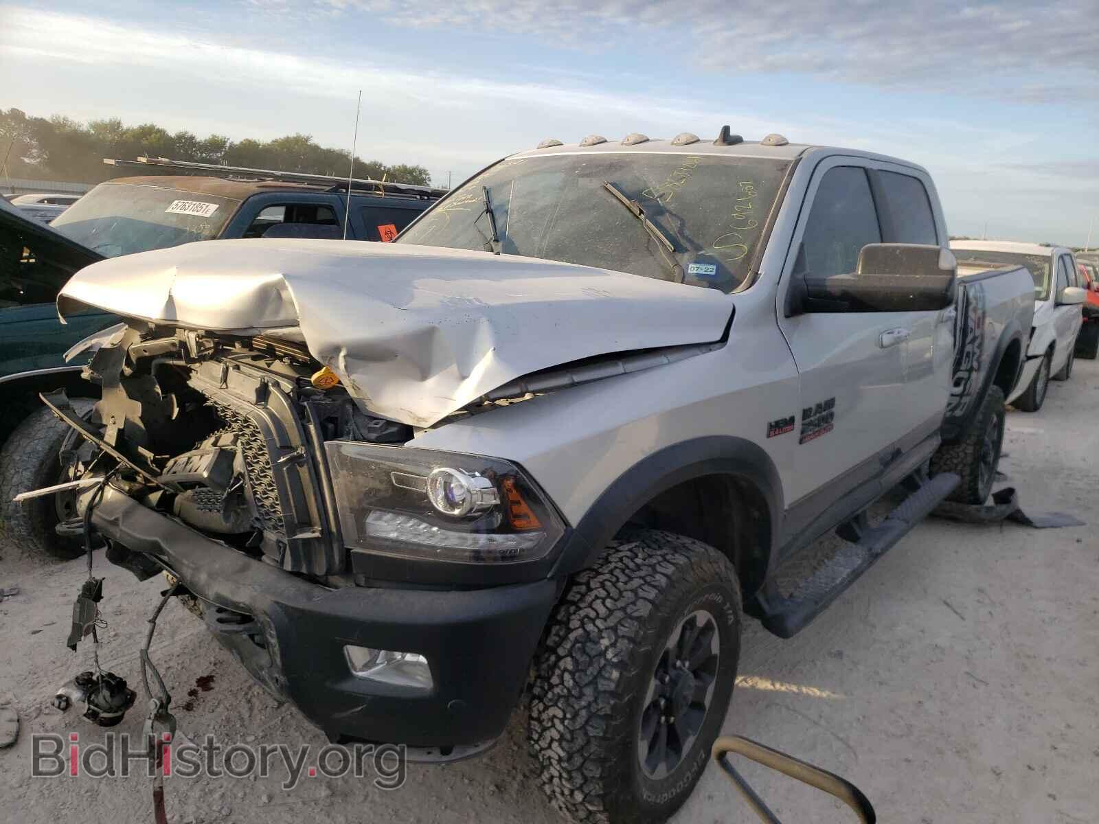 2017 RAM 2500 - VIN: 3C6TR5EJ3HG692657 - Фото 2