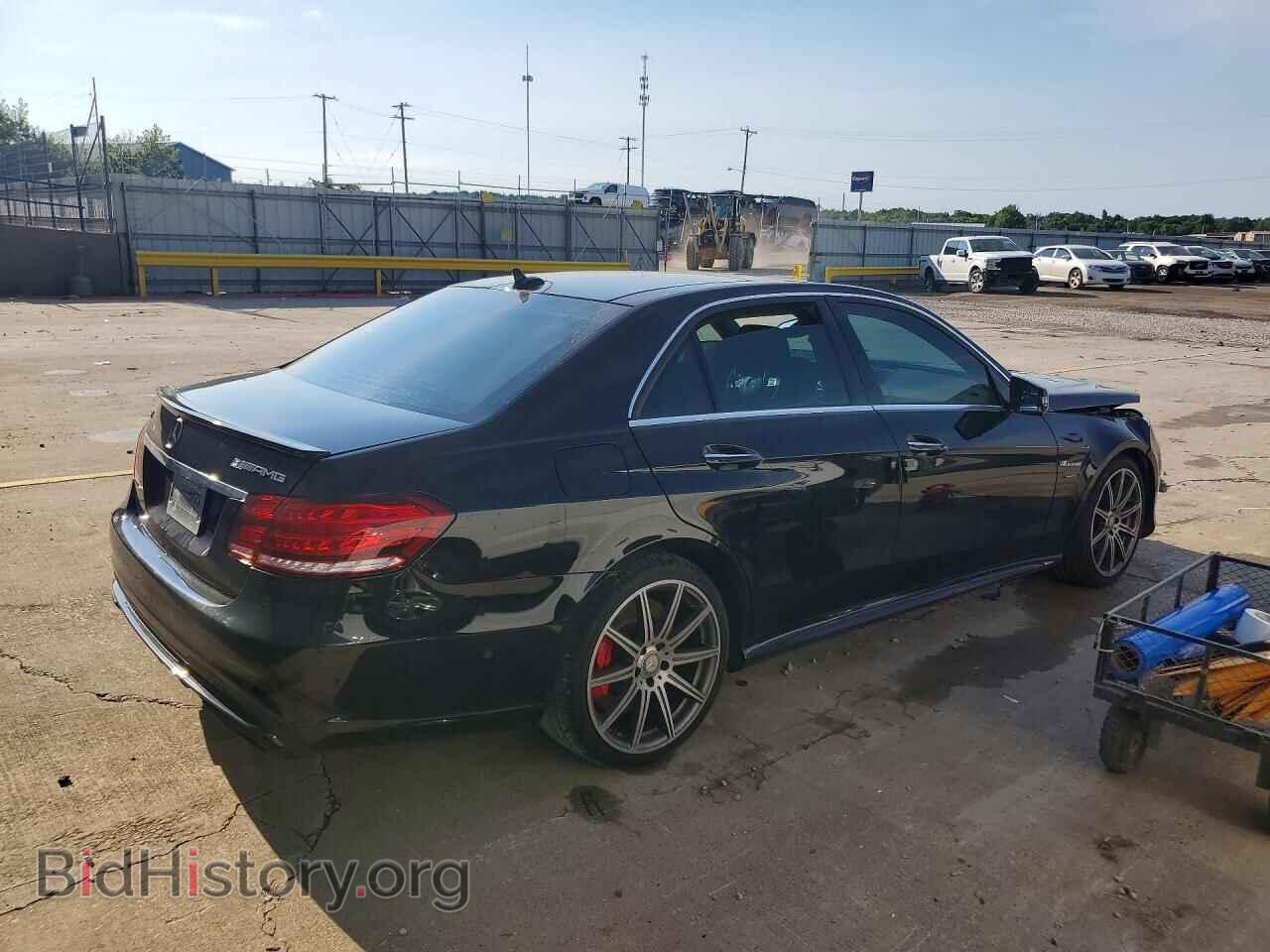 2014 MERCEDES-BENZ E-CLASS - VIN: WDDHF7GB2EA986320 - Фото 3