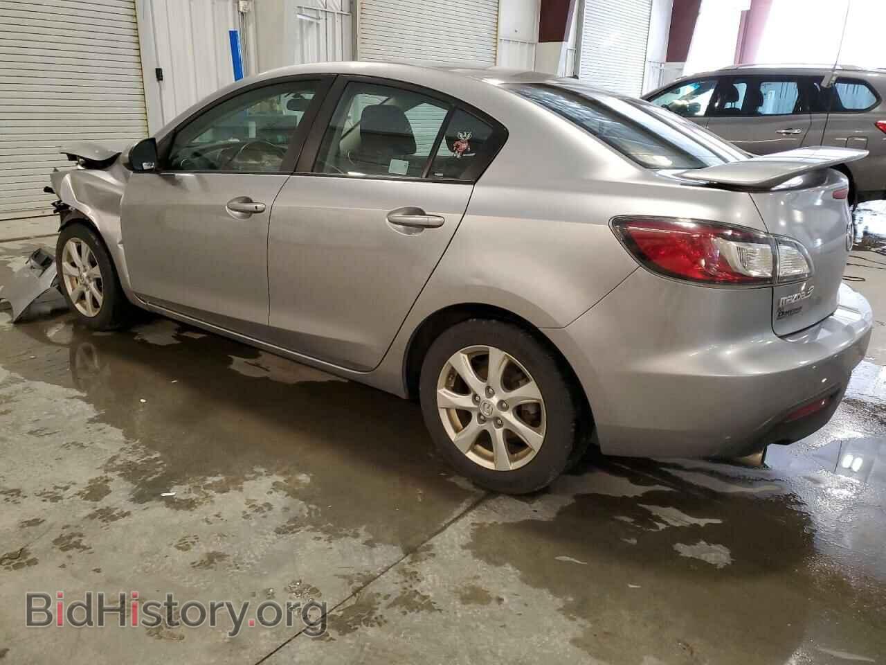 2011 MAZDA 3 - VIN: JM1BL1VF9B1402745 - Фото 2