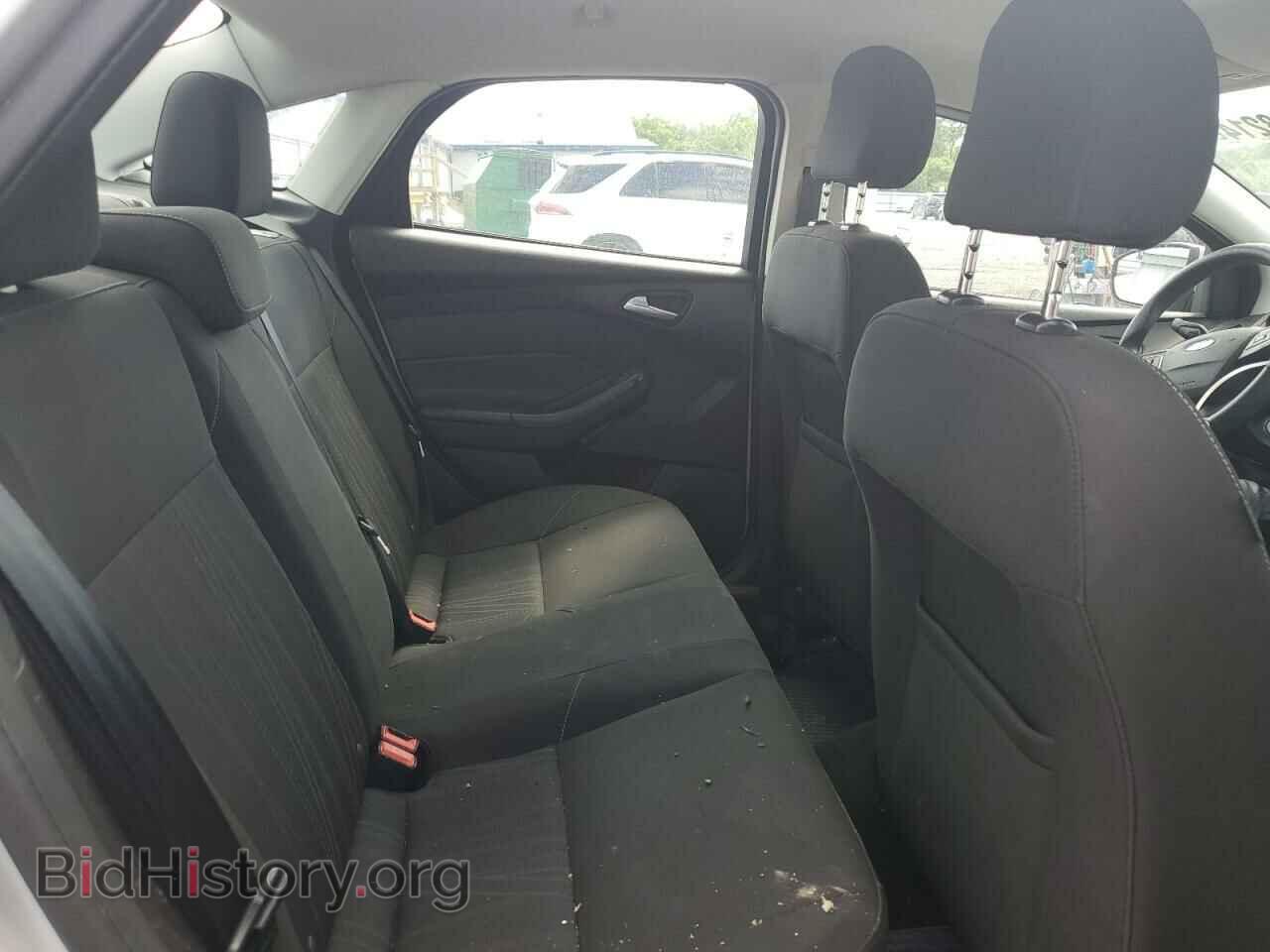 2016 FORD FOCUS - VIN: 1FADP3F22GL354575 - Photo 10