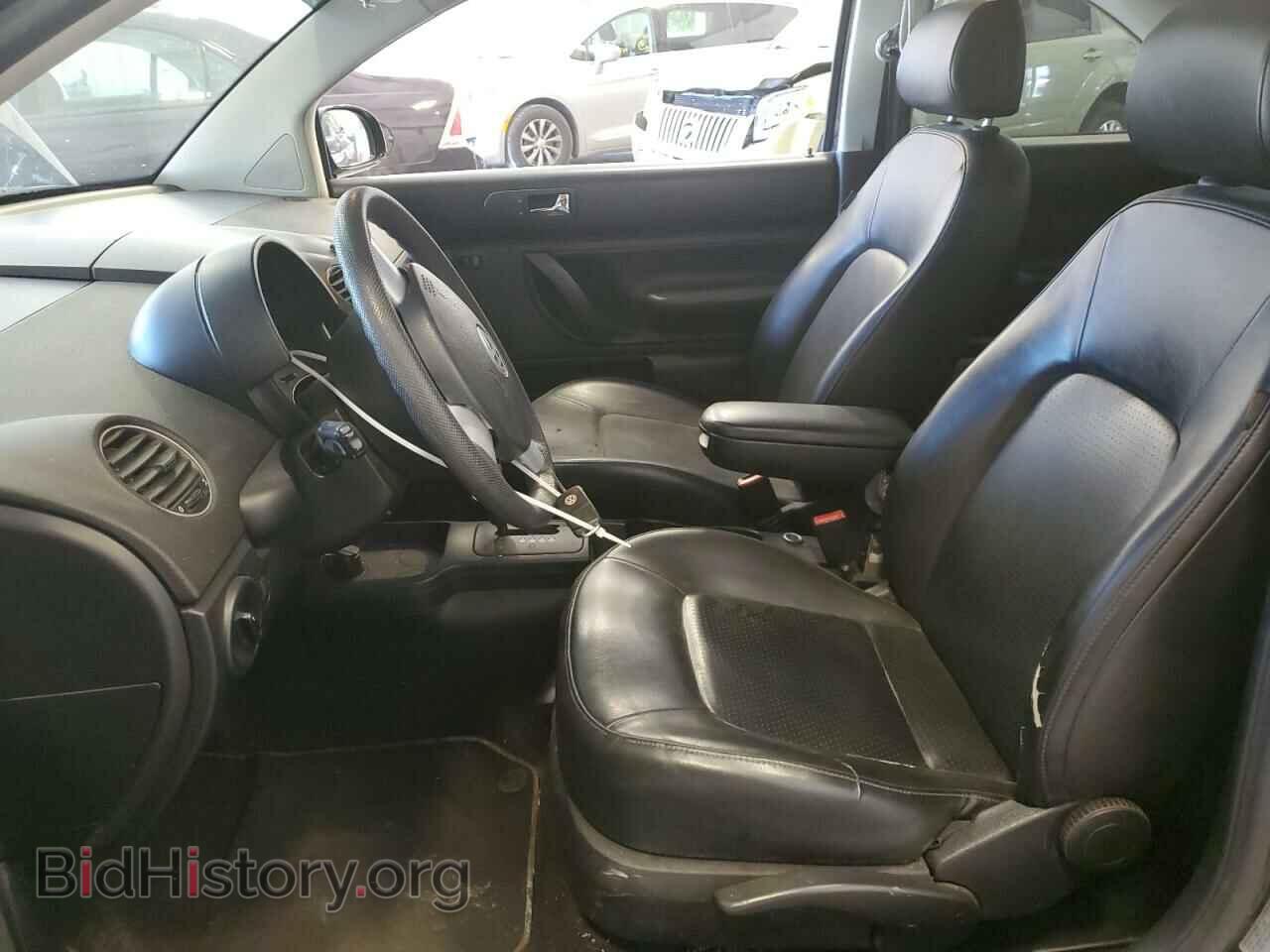 2010 VOLKSWAGEN BEETLE - VIN: 3VWPG3AG0AM010045 - Фото 7