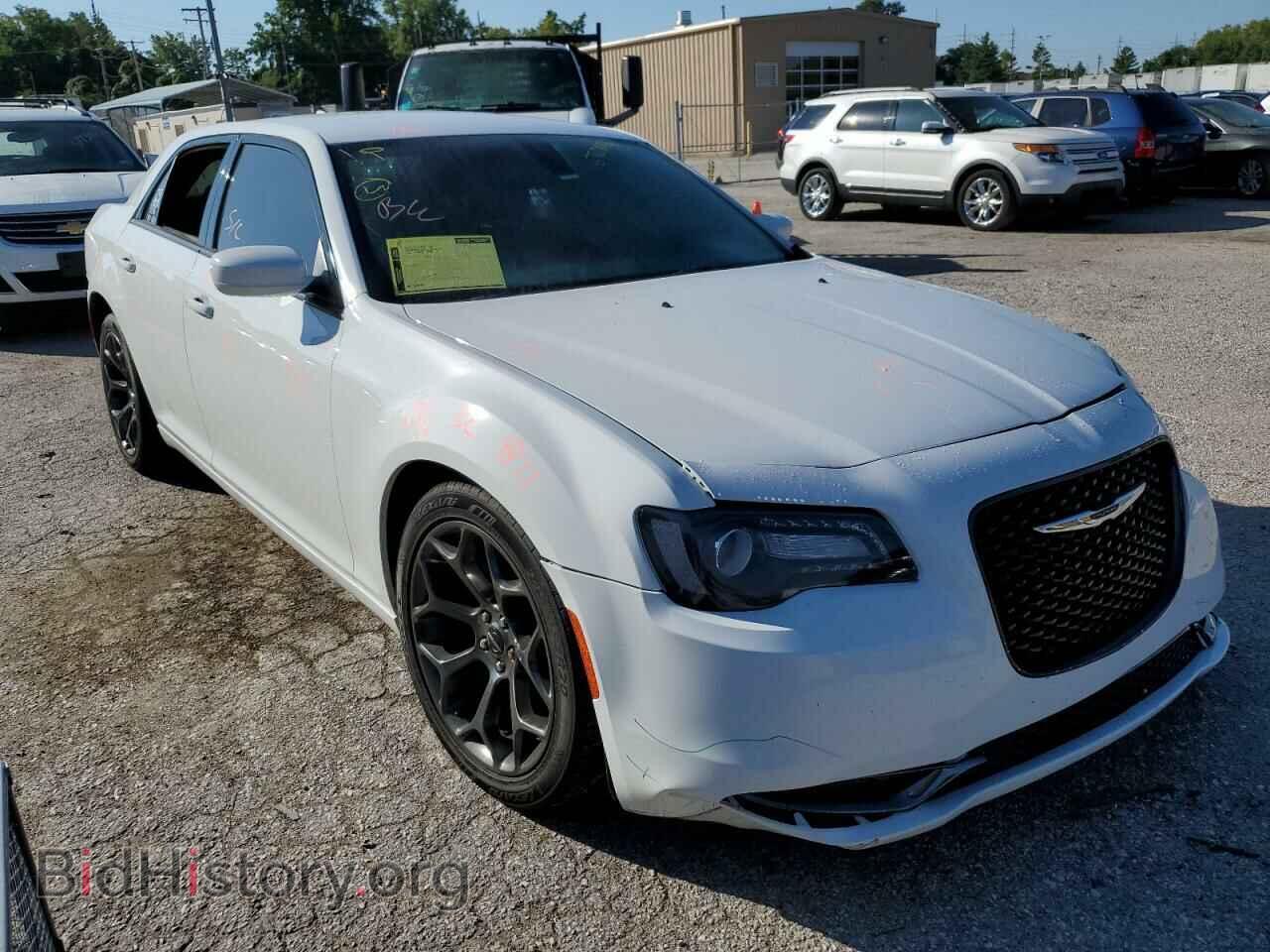 Фотография 2C3CCABG9GH252456 - CHRYSLER 300 2016