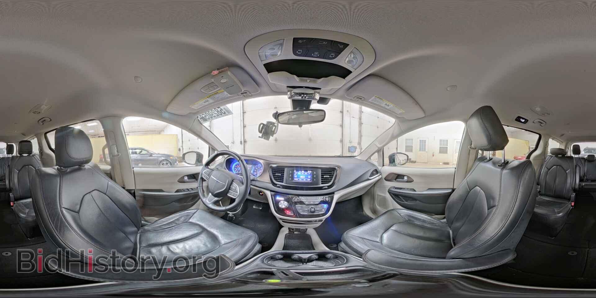 2017 CHRYSLER PACIFICA - VIN: 2C4RC1BG5HR587988 - Photo 15