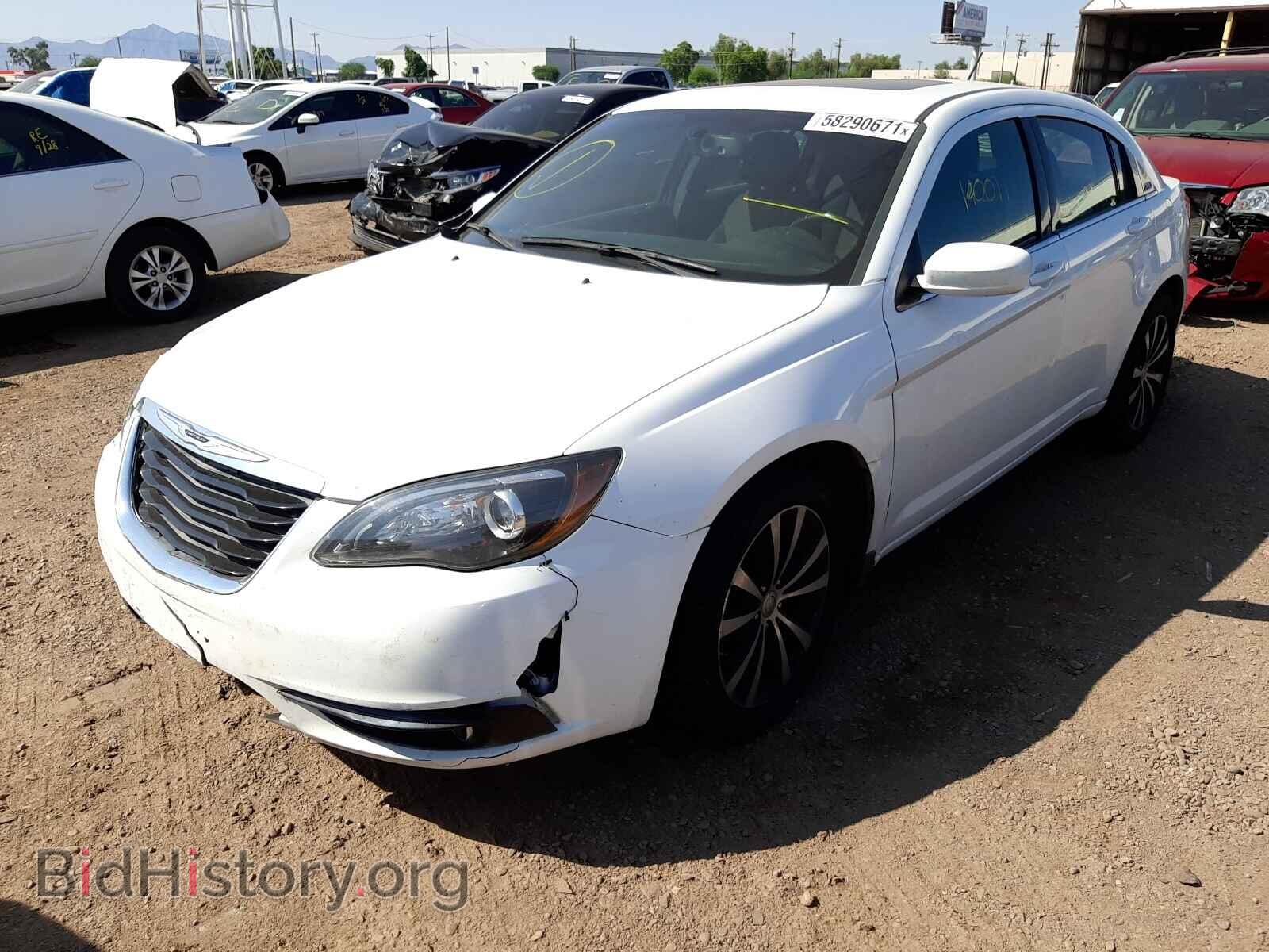 2013 CHRYSLER 200 - VIN: 1C3CCBBB9DN738083 - Фото 2