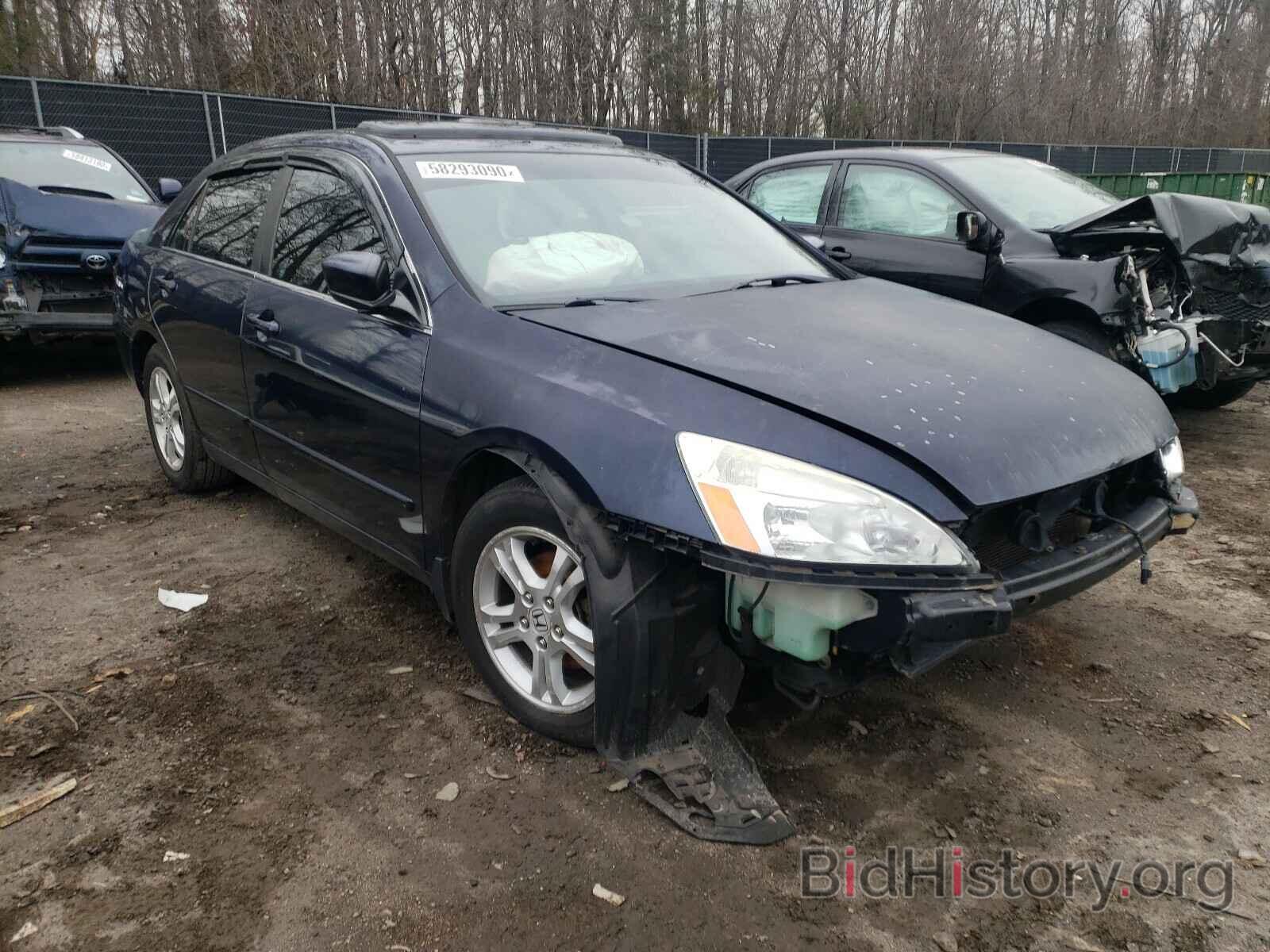 Photo 1HGCM56817A129589 - HONDA ACCORD 2007