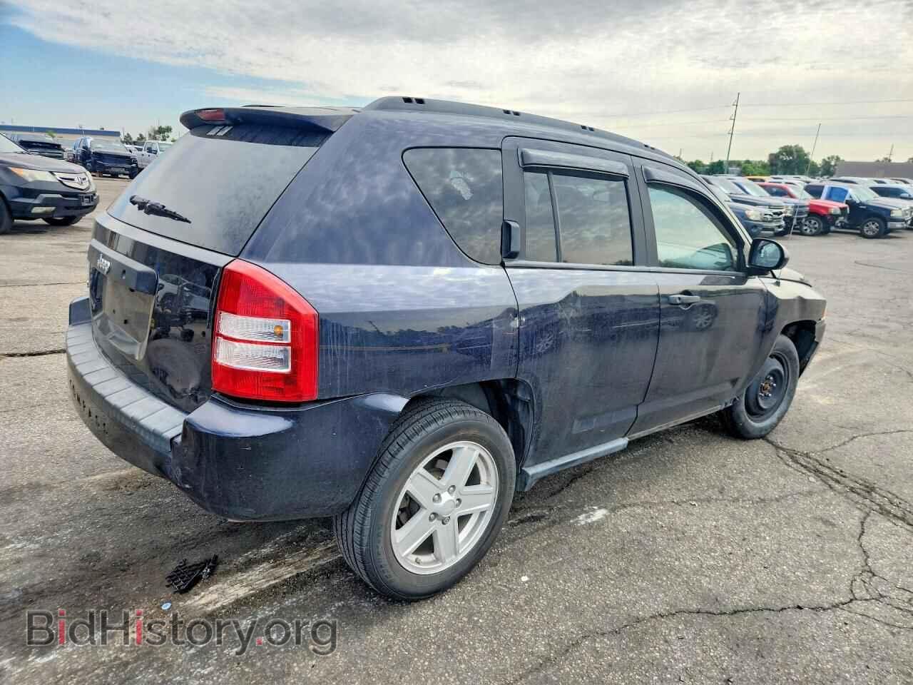 2010 JEEP COMPASS - VIN: 1J4NF1FB2AD646681 - Фото 3