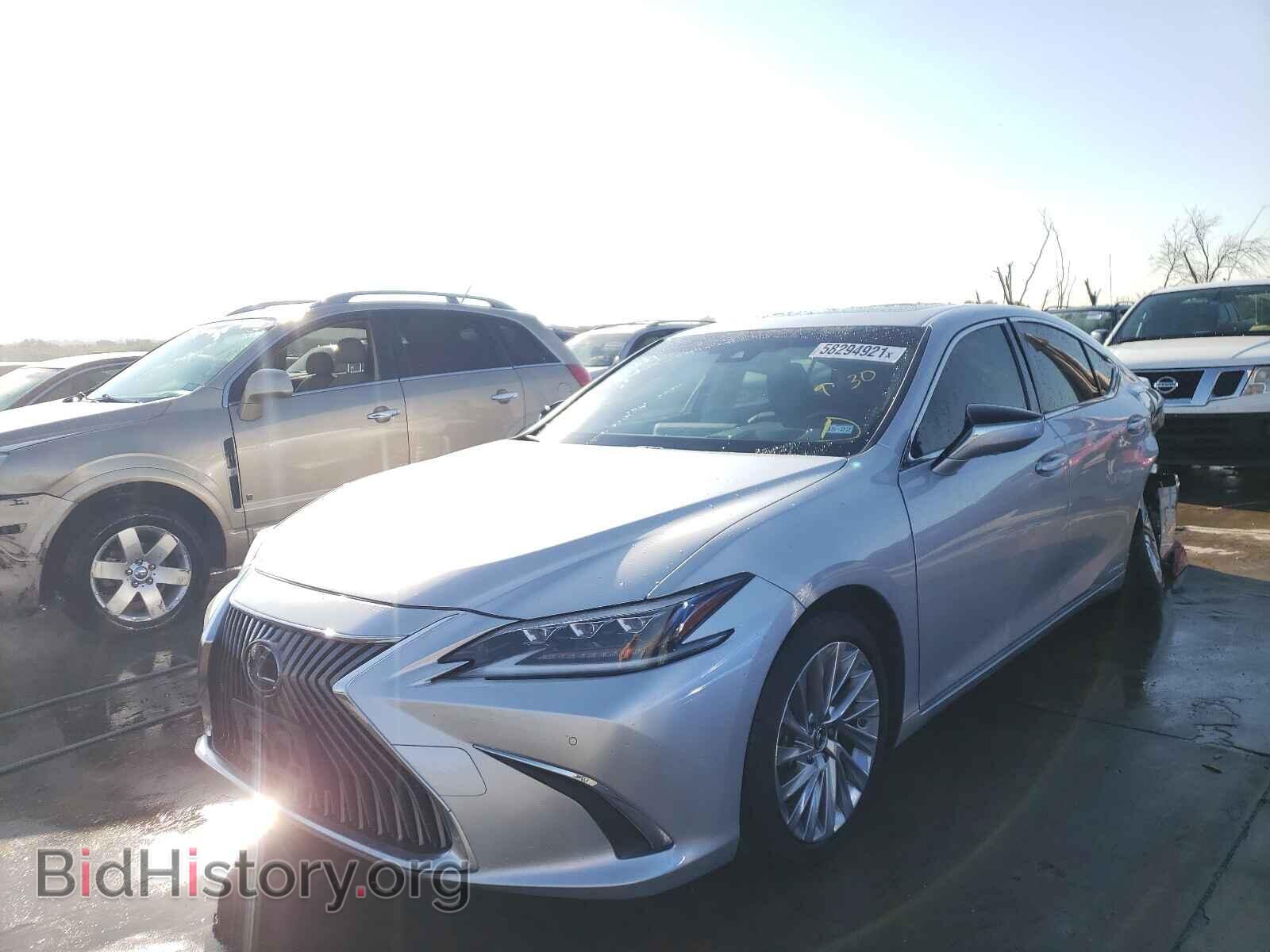 2019 LEXUS ES300 - VIN: JTHB21B13K2022708 - Photo 2