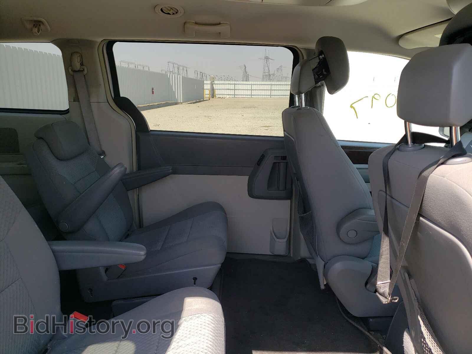 2010 CHRYSLER MINIVAN - VIN: 2A4RR5D10AR492043 - Фото 6