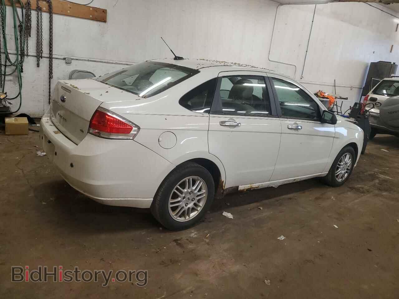 2011 FORD FOCUS - VIN: 1FAHP3FN1BW166598 - Фото 3