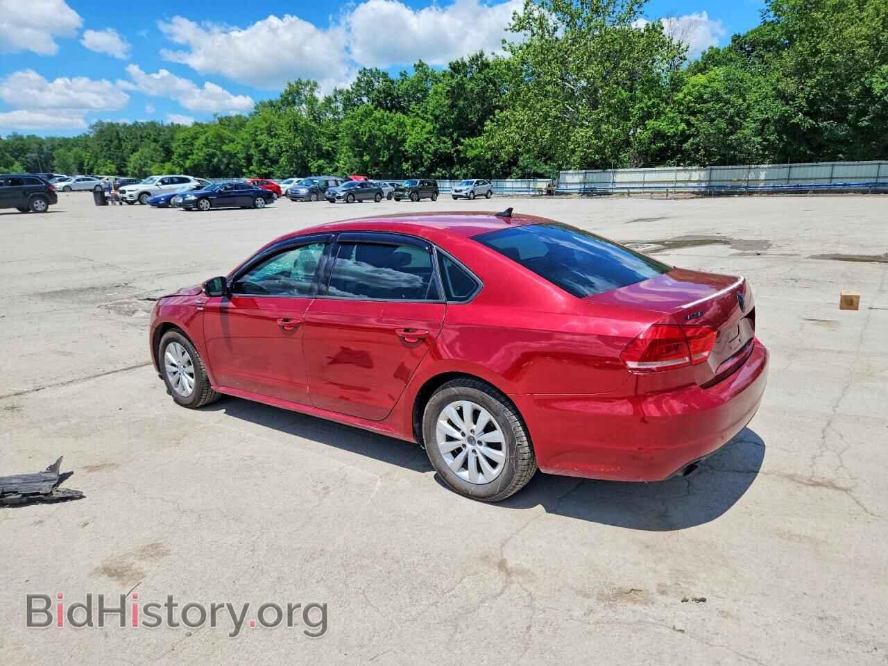 2015 VOLKSWAGEN PASSAT - VIN: 1VWAT7A32FC080970 - Photo 2
