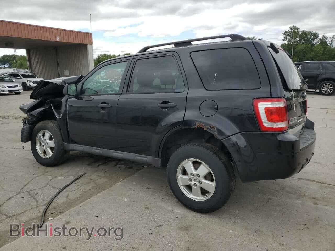2011 FORD ESCAPE - VIN: 1FMCU0D71BKA09933 - Фото 2