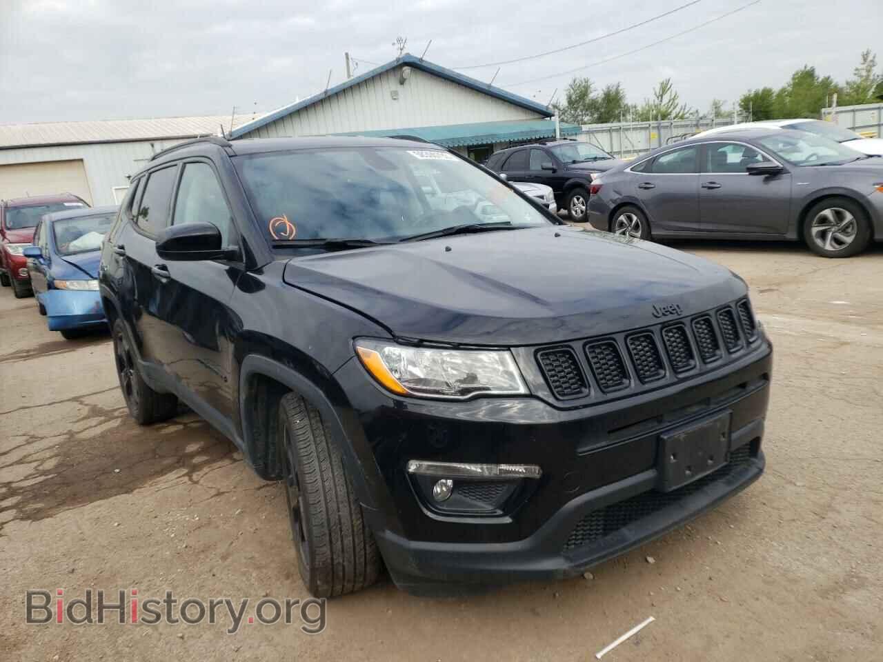 Фотография 3C4NJDBB4JT298923 - JEEP COMPASS 2018