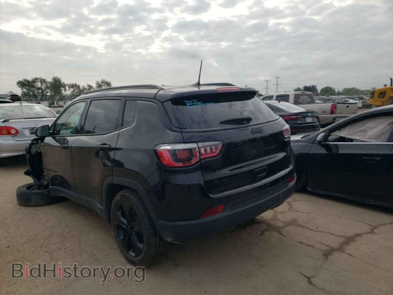 2018 JEEP COMPASS - VIN: 3C4NJDBB4JT298923 - Фото 3