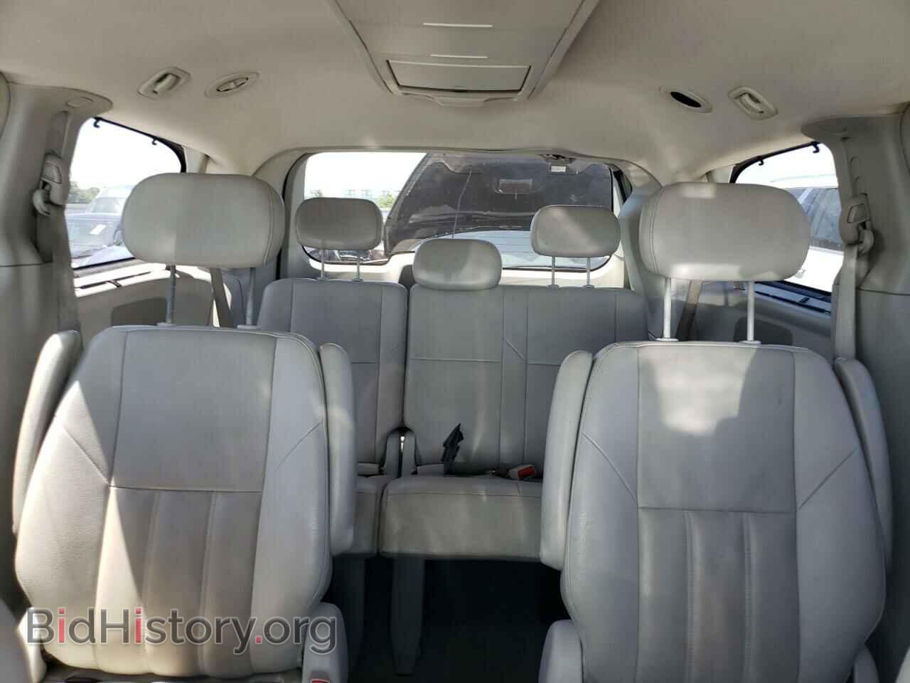 2008 CHRYSLER MINIVAN - VIN: 2A8HR54PX8R716783 - Фото 10