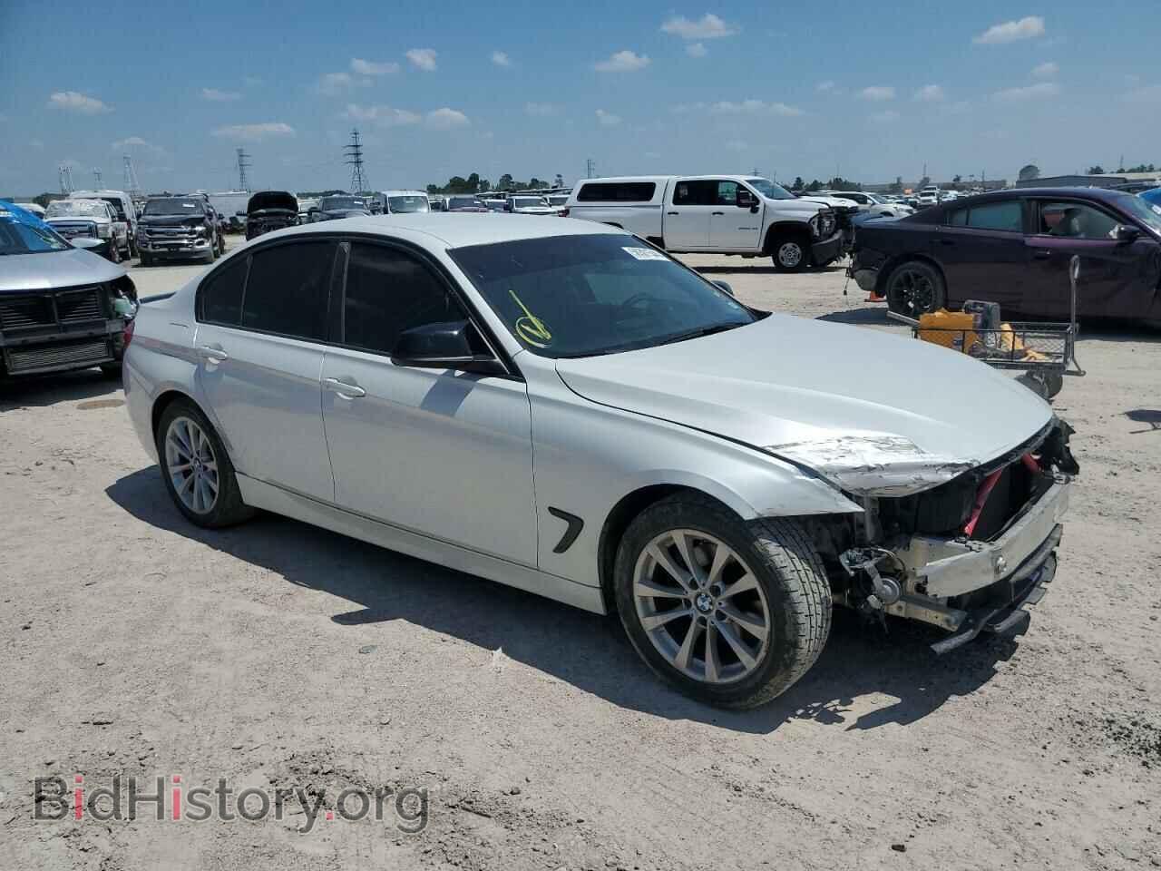 2016 BMW 3 SERIES - VIN: WBA8E1G52GNU10112 - Фото 4
