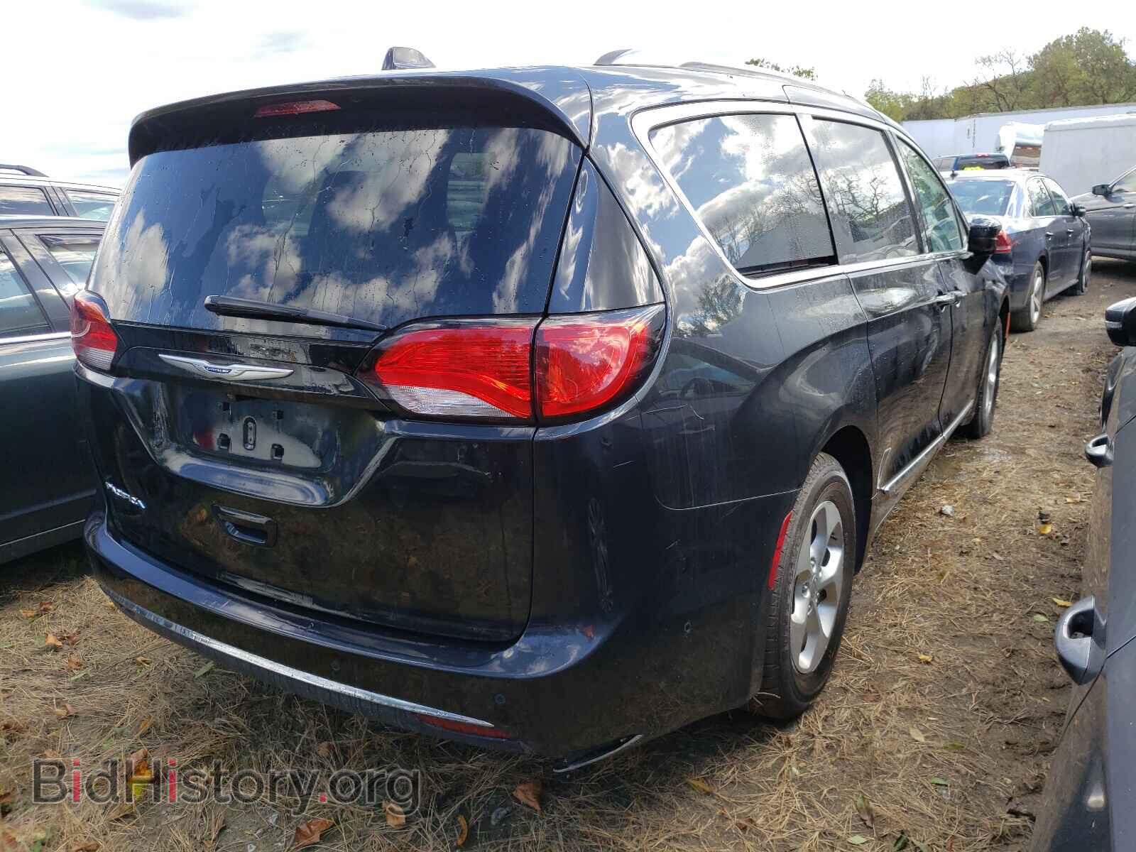 2017 CHRYSLER PACIFICA - VIN: 2C4RC1EGXHR778043 - Photo 4