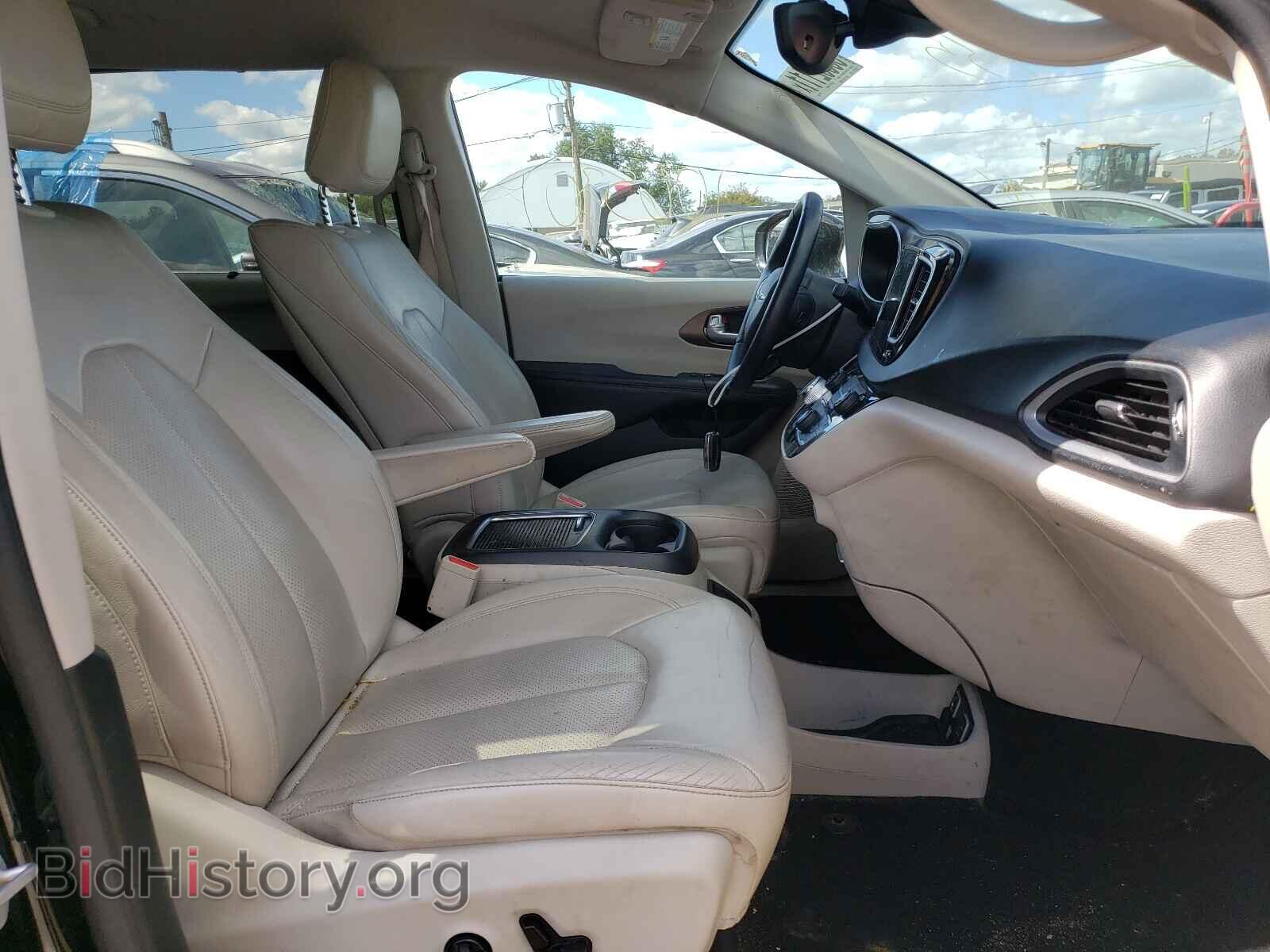 2017 CHRYSLER PACIFICA - VIN: 2C4RC1EGXHR778043 - Photo 5