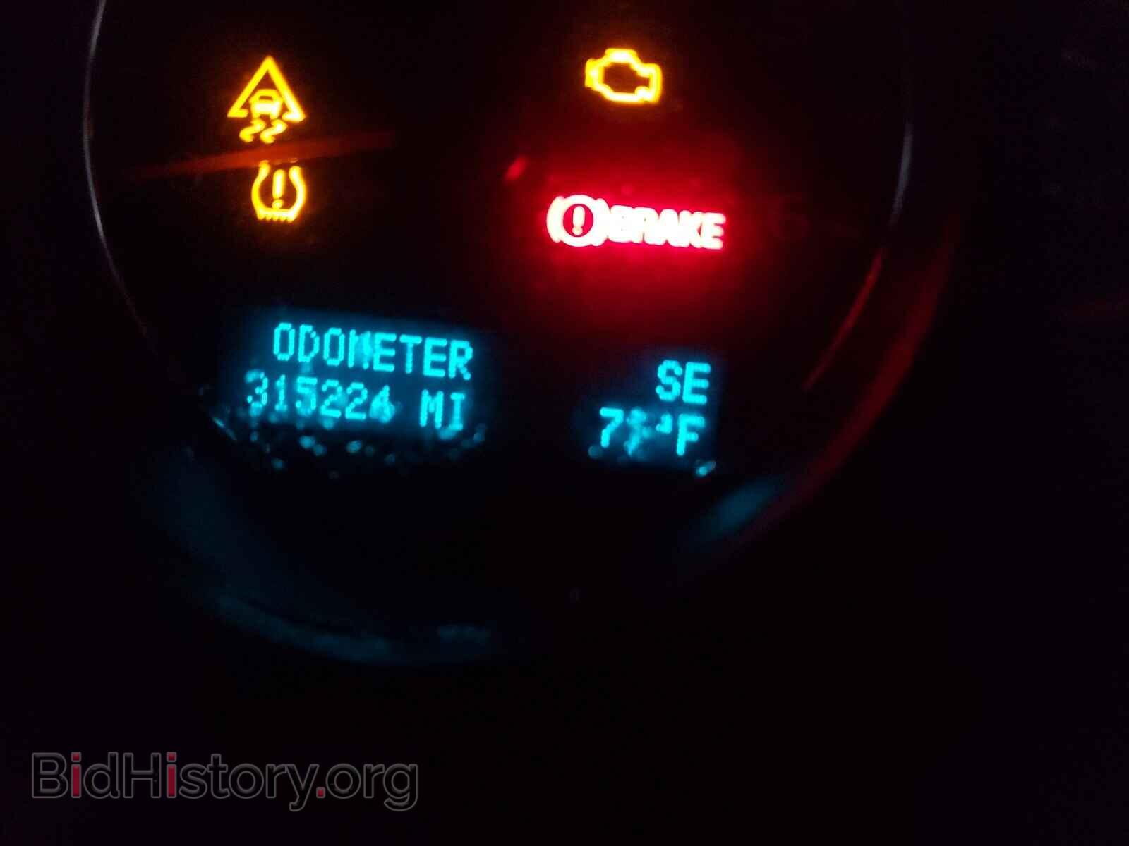 2010 GMC YUKON - VIN: 1GKUKEEF0AR283300 - Фото 8