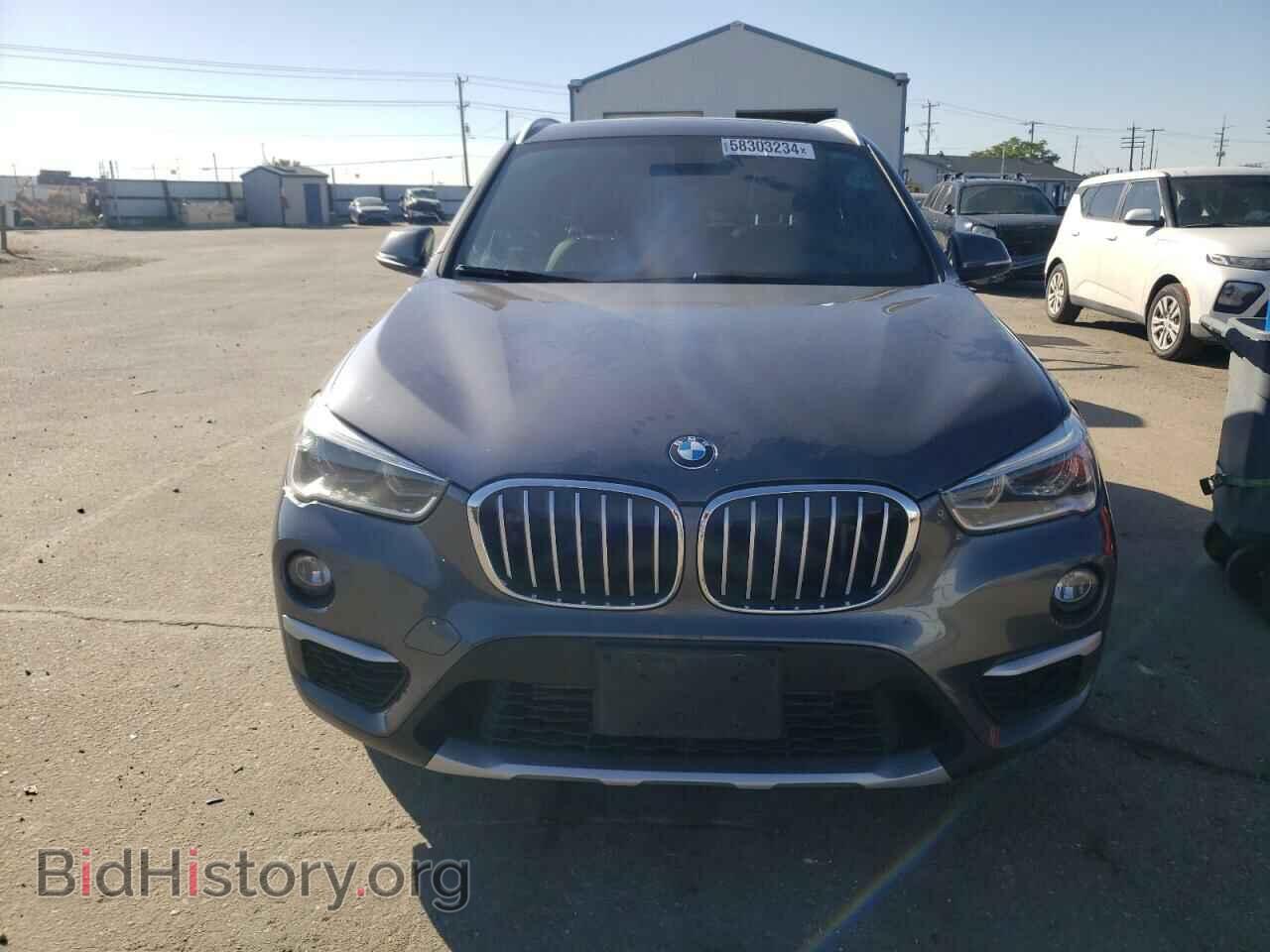 2017 BMW X1 - VIN: WBXHT3Z37H4A52020 - Фото 5