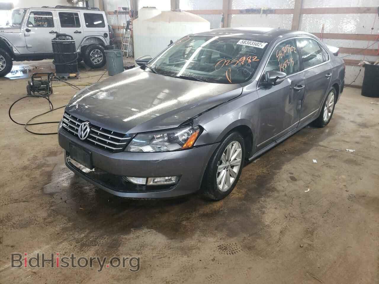 2012 VOLKSWAGEN PASSAT - VIN: 1VWCH7A31CC025982 - Фото 2