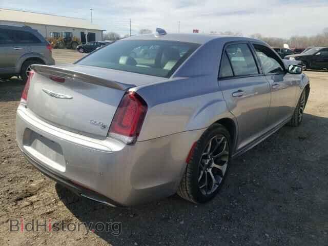 2018 CHRYSLER 300 - VIN: 2C3CCABG4JH261525 - Фото 4