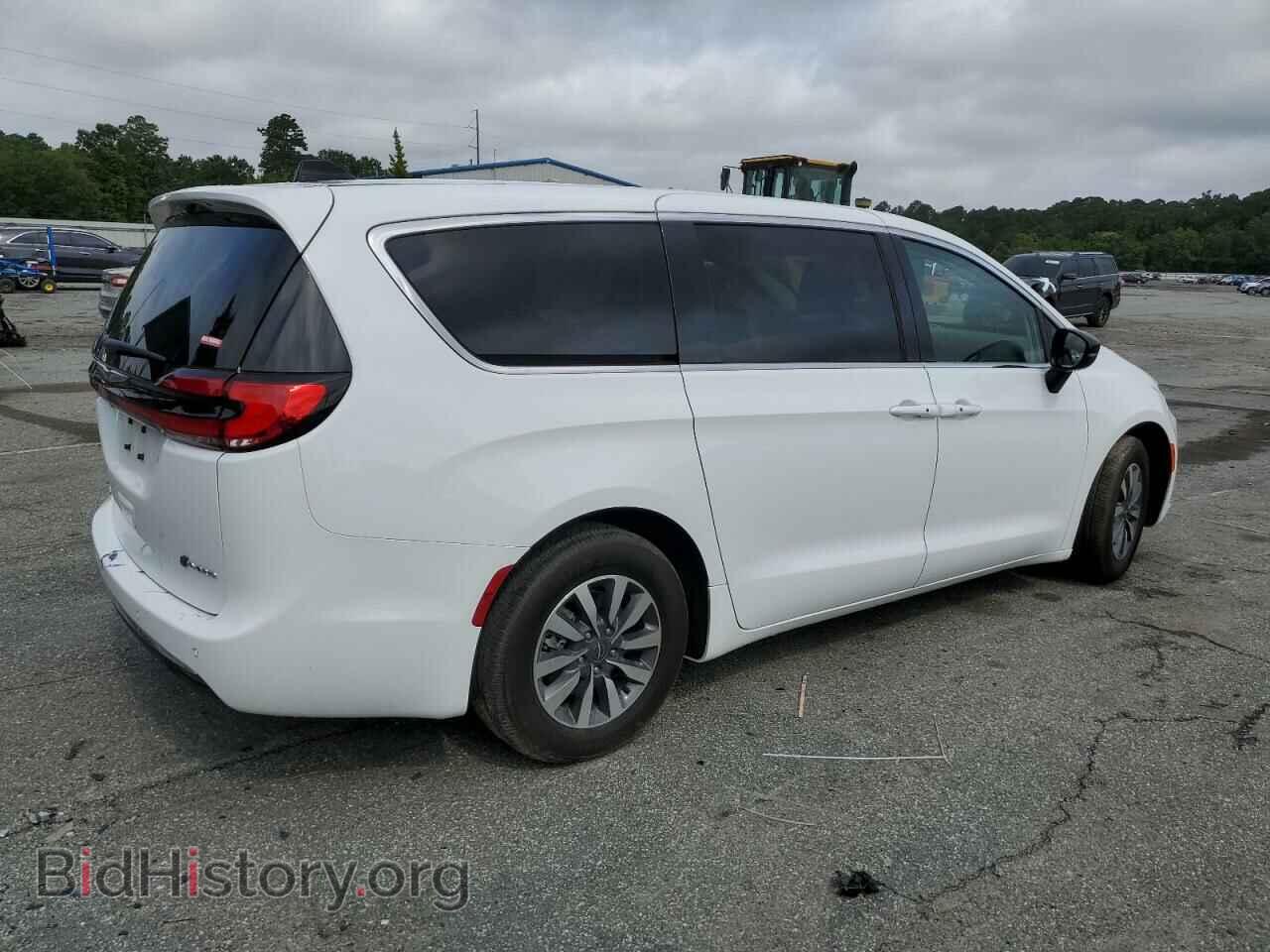 2024 CHRYSLER PACIFICA - VIN: 2C4RC1S77RR104406 - Фото 3