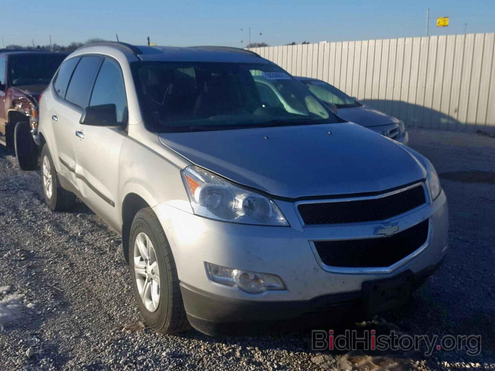 Photo 1GNLREED3AS153402 - CHEVROLET TRAVERSE 2010