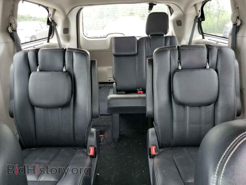 2016 Chrysler MINIVAN (VIN 2C4RC1CG7GR303726) — photo 10 of 13