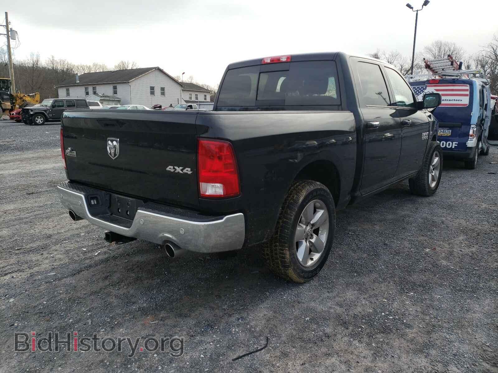 2017 RAM 1500 - VIN: 3C6RR7LT1HG742594 - Фото 4