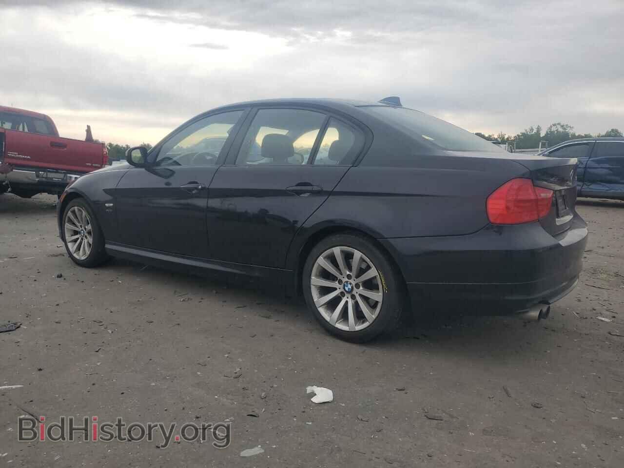2011 BMW 3 SERIES - VIN: WBAPK5C54BA661876 - Фото 2