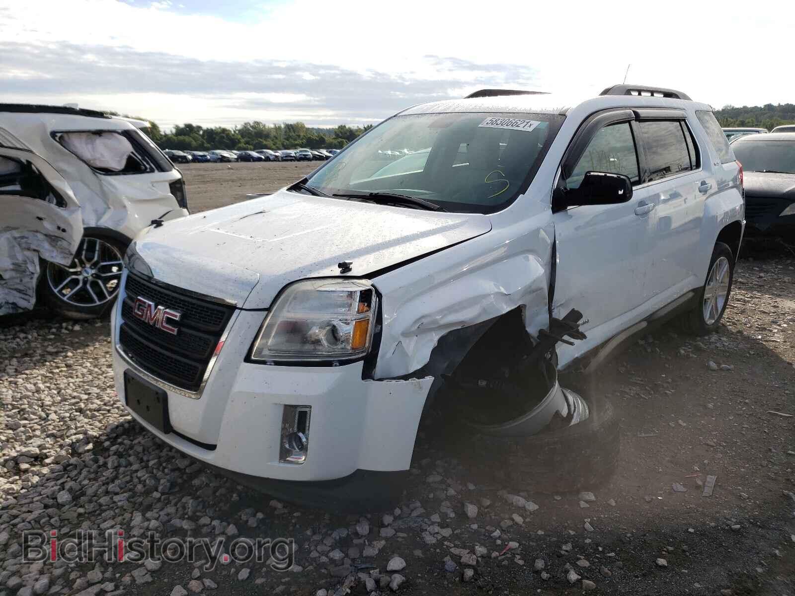 2011 GMC TERRAIN - VIN: 2CTALUEC9B6324889 - Photo 2
