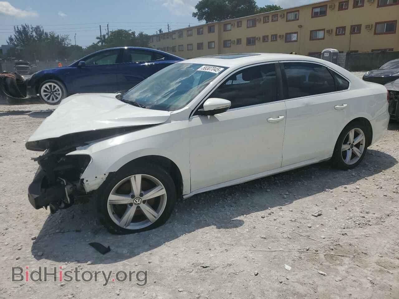 Photo 1VWBH7A36CC067558 - VOLKSWAGEN PASSAT 2012