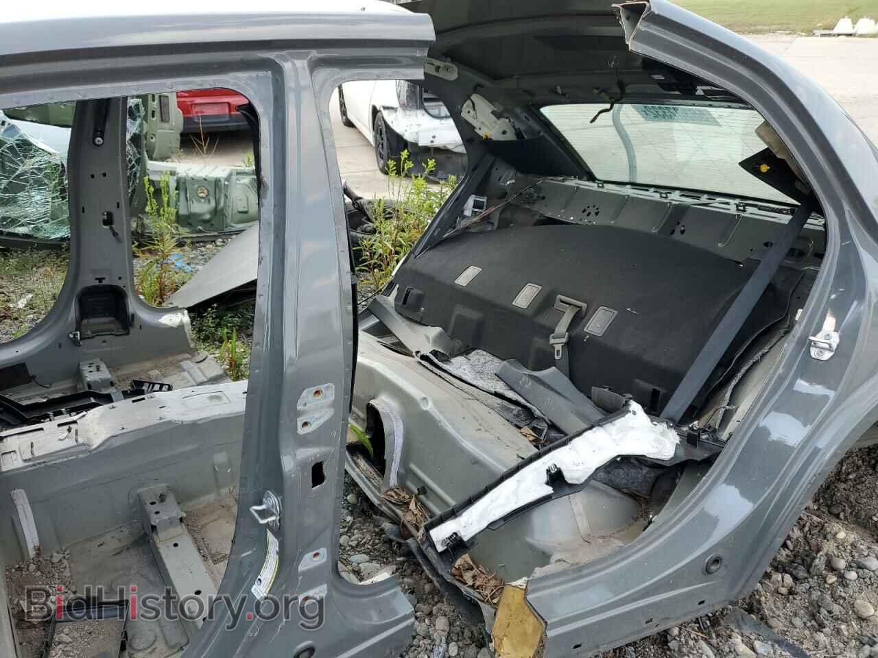 2019 CHRYSLER 300 - VIN: 2C3CCAGG6KH517450 - Фото 9