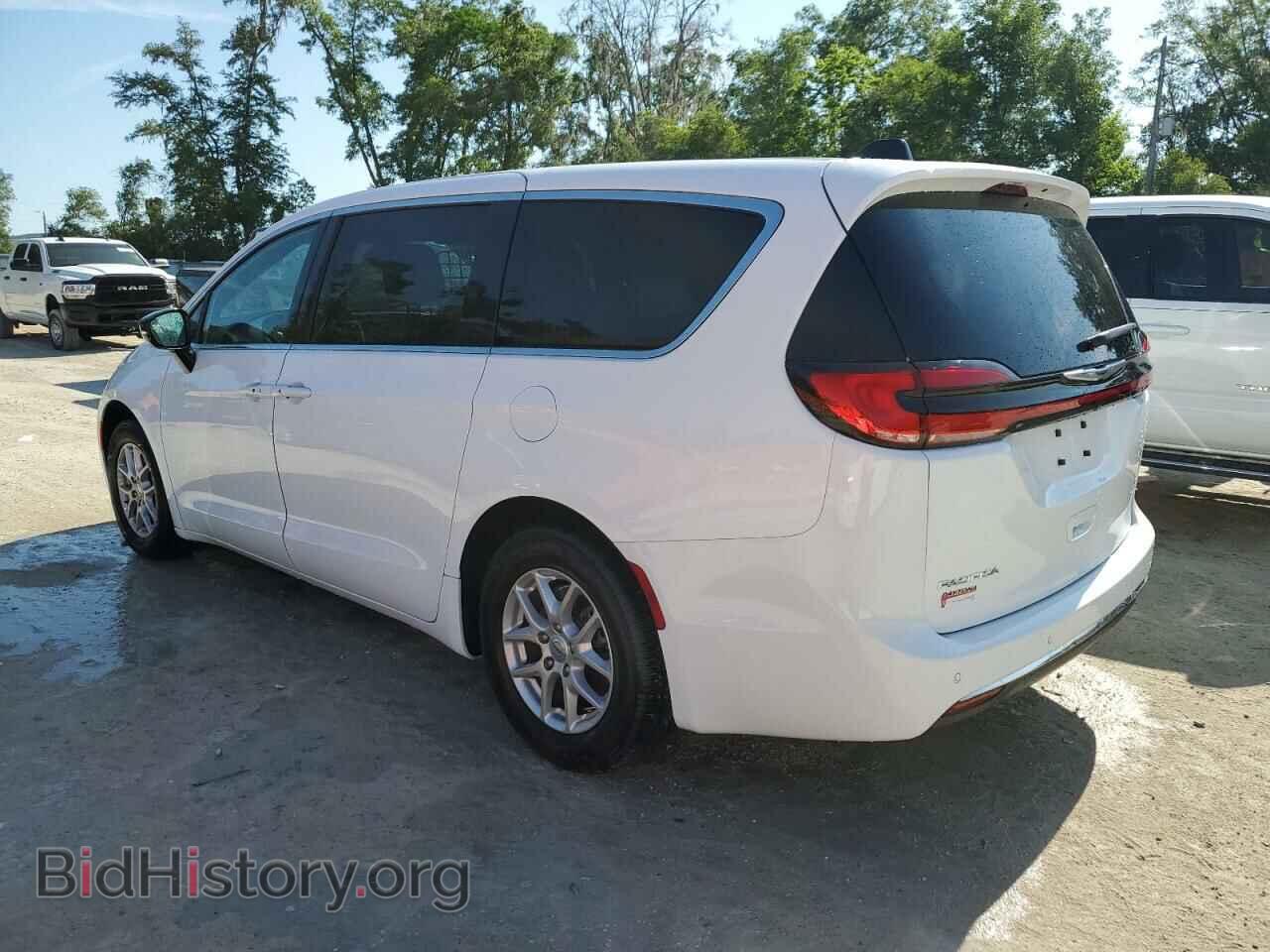 2024 CHRYSLER PACIFICA - VIN: 2C4RC1FG8RR170117 - Фото 2