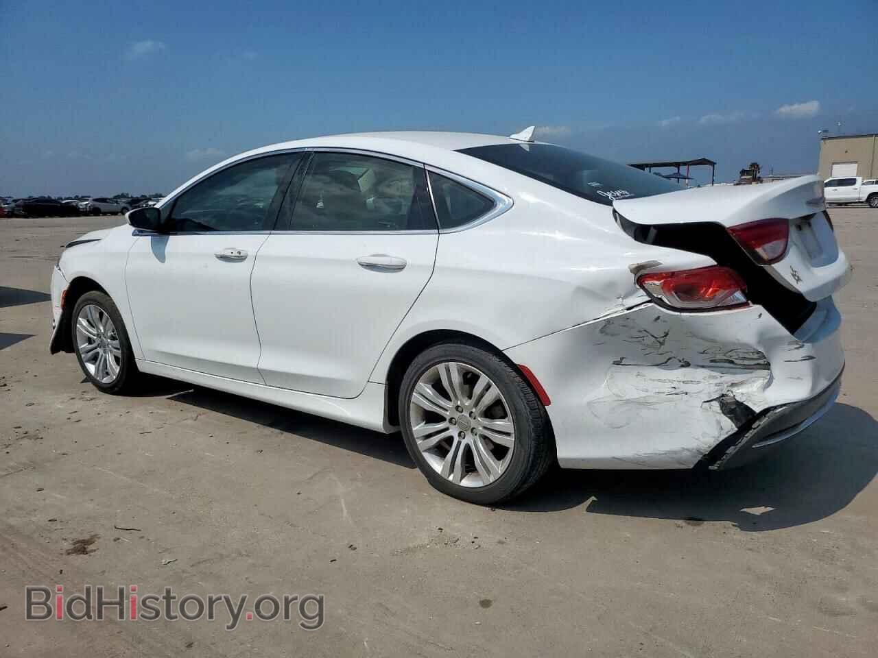 2015 CHRYSLER 200 - VIN: 1C3CCCAB0FN627111 - Фото 2